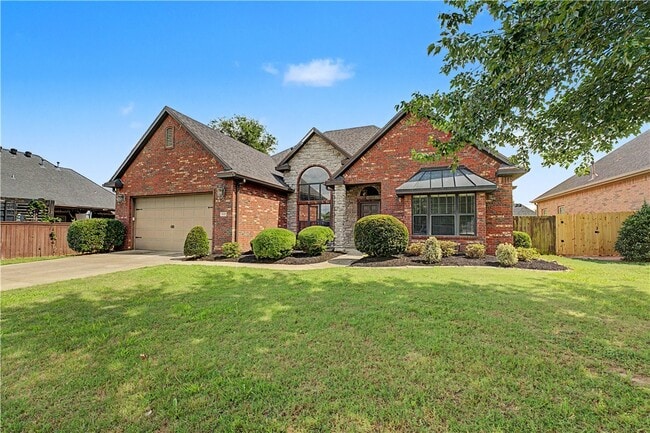 3503 SW Baybridge Cove