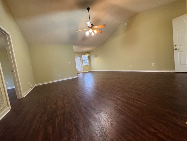 Photo - 139 Fox Creek Ct