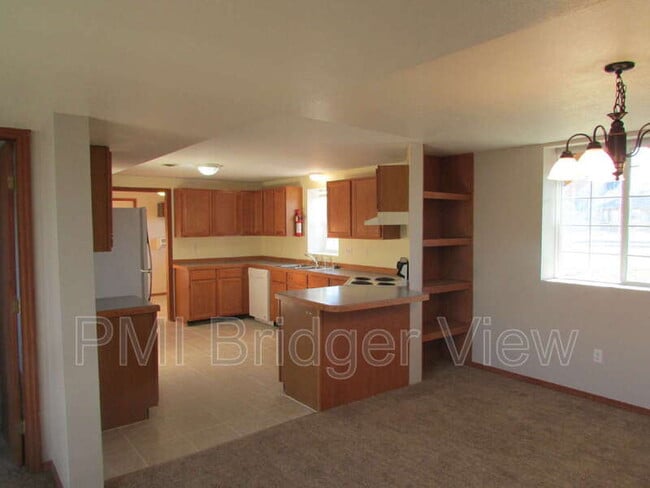 Photo - 510 S Circle Dr Unit B