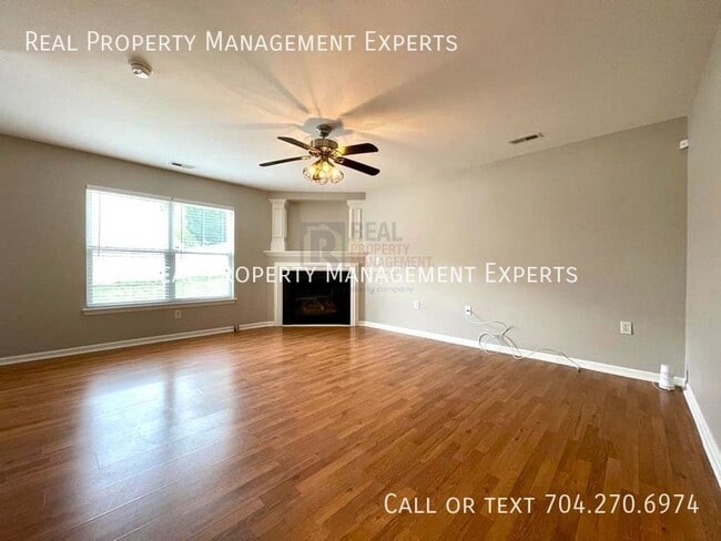 Photo - 198 Mott Rd