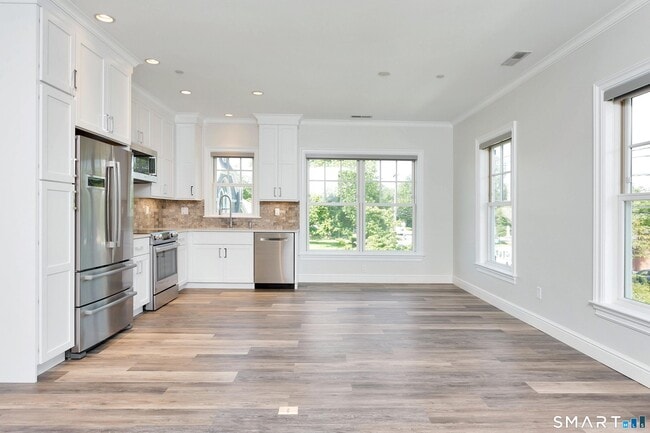 Photo - 1958 Post Rd Unidad 2B