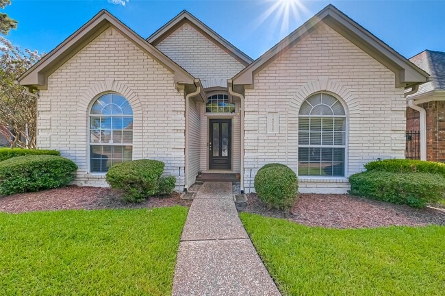 Building Photo - 14303 Reissen Ln