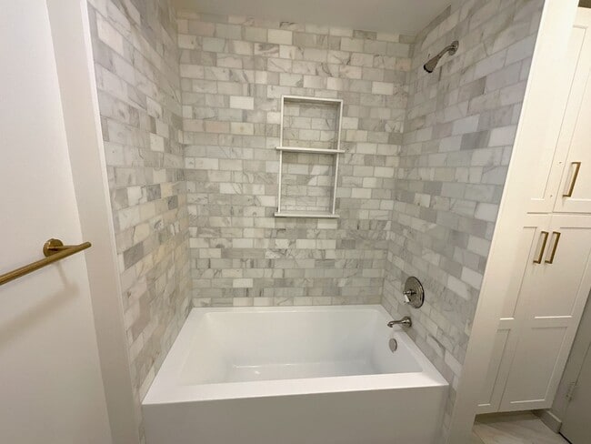 Photo - Stunning 3 Bedroom home in Everett