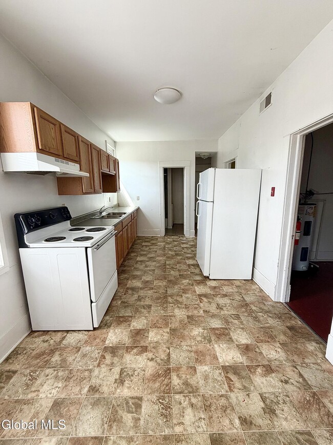 51 Bridge St Unit 3A
