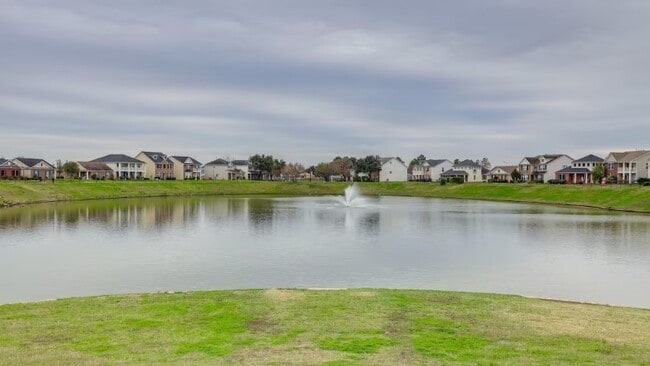 Photo - 20819 Settlers Lake Cir N