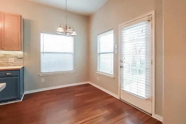 Photo - 1118 Chase Park Dr