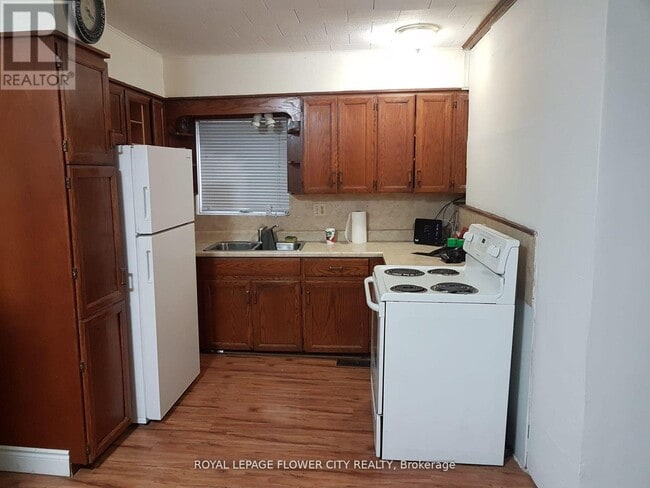 Photo - 156097 ON-10