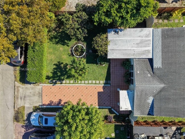 Photo - 1624 NE 175th St