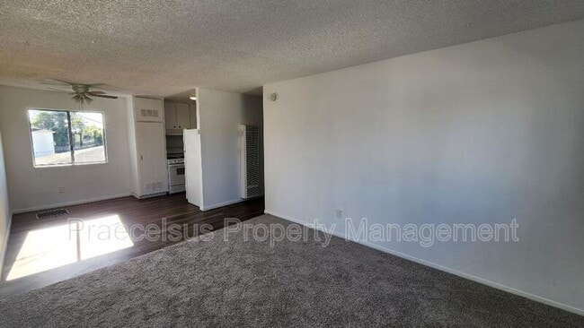 Photo - 324 Zenith St Unit 4