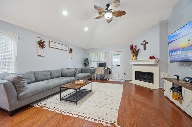 Photo - 3326 Lakeland Gardens Dr