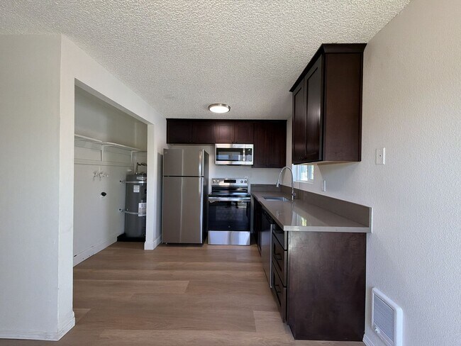 Photo - 5921 SE 83rd Ave Unit #5921