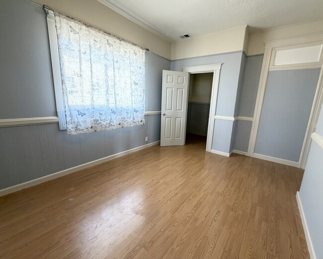 Dormitorio de la planta baja - 2206 23rd Ave