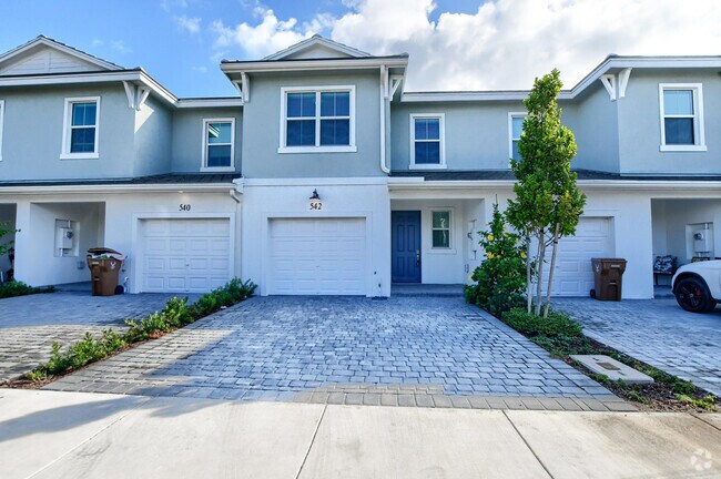 Building Photo - 542 Sanderling Cir Rental