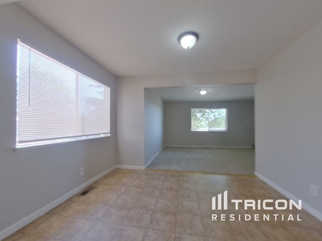 Photo - 3045 Slater Ct