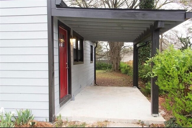 Photo - 2418 Crestview Ave