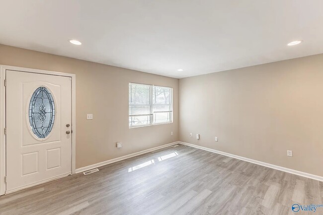 Photo - 3207 Delia Ln NW