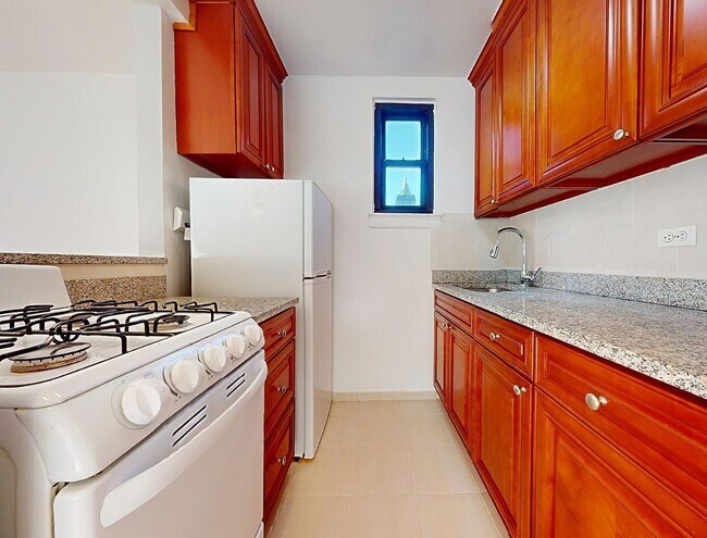 Photo - East 26th Street Unidad 6C