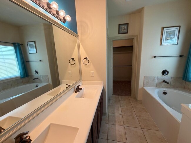 Photo - 3419 Selene Dr