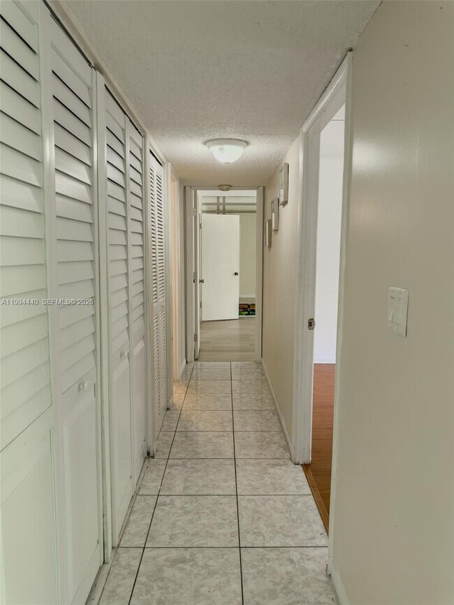 8411 NW 8th St Unit 301