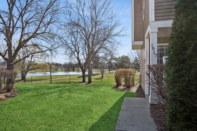 Photo - 1917 Windsong Dr