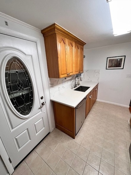 Photo - 108 Kingston St