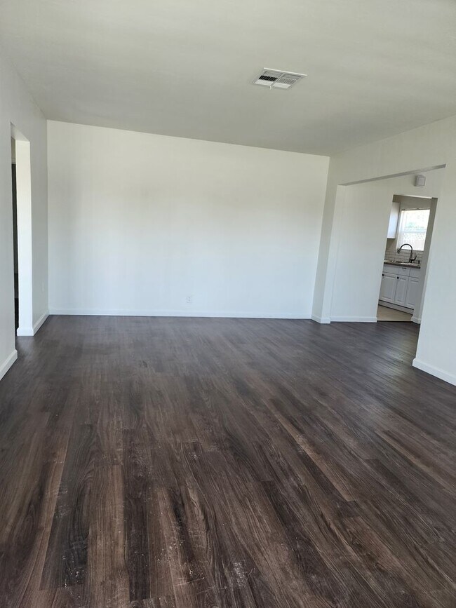 Photo - 2309 Manor St