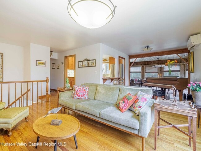 Photo - 10 Purdy Hollow Rd