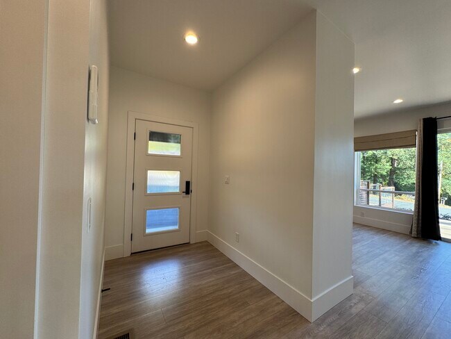 Photo - 361 Frank Johns Rd