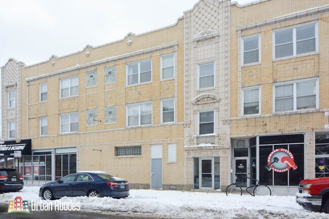 Photo - 1555 N Mohawk St Unidad 3C