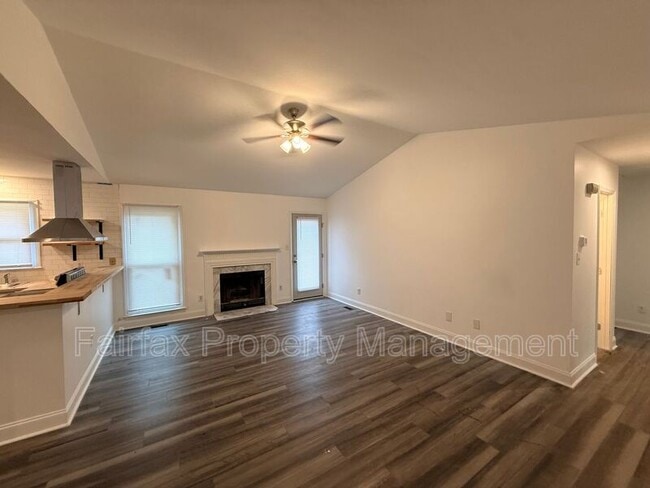 Photo - 400 Kelley Meadows Dr