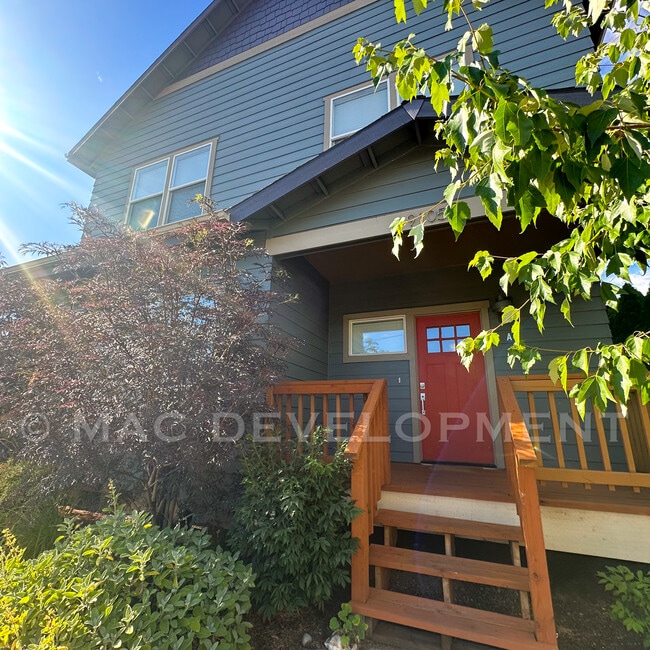 Photo - 9105 NE Sacramento St Unit A