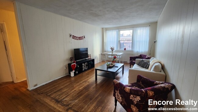 Photo - 1999 Commonwealth Ave Unit 12A