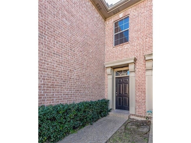 Photo - 1425 W Villa Maria Rd