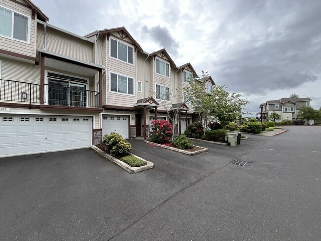 Photo - 2 Bedroom 2.5 Bathroom with 2 Tandem Car garage ~ Convenient Cedar Mill Location Near St. Vincent...