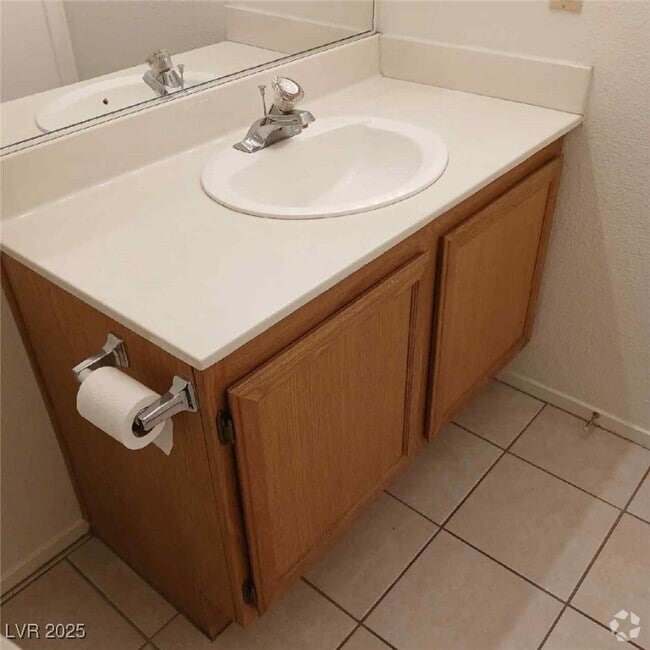 Building Photo - 1575 W Warm Springs Rd Unit 3122 Rental