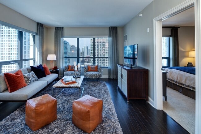 Photo - 705 S Clark St Unit 44G