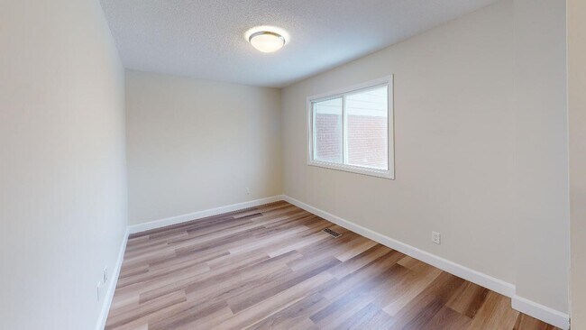 Photo - Ogilvie & Elmridge