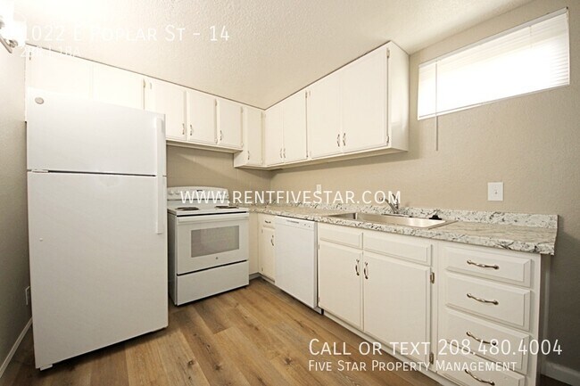 Photo - 1022 E Poplar St Unit 14