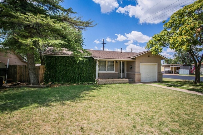 Photo - 3019 47th St