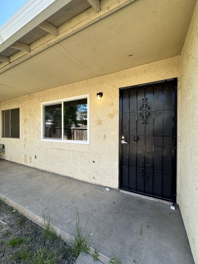 Photo - 3 bed 2 bath Cozy Home!