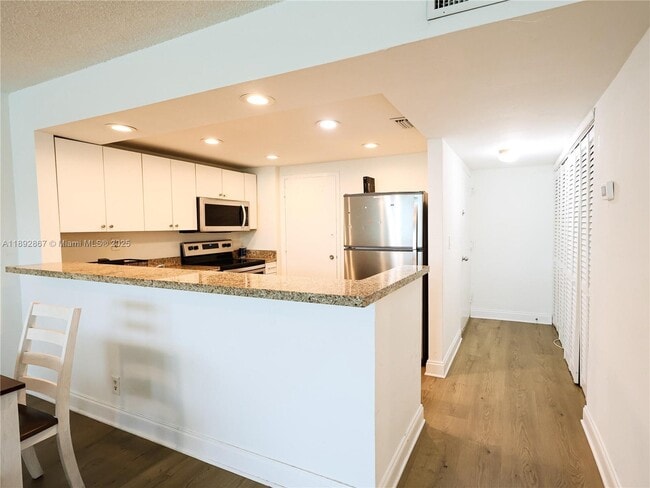 Photo - 9125 SW 77th Ave Unit 202