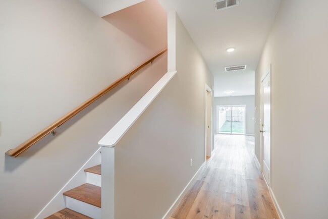Photo - 124 Woodland Dr