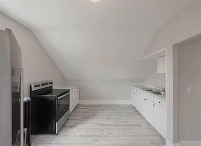 Photo - 435 N Broadway