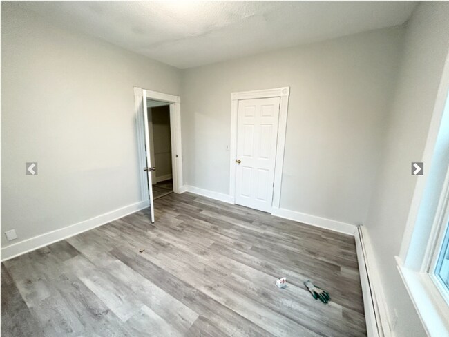 Photo - 8 Oakland St