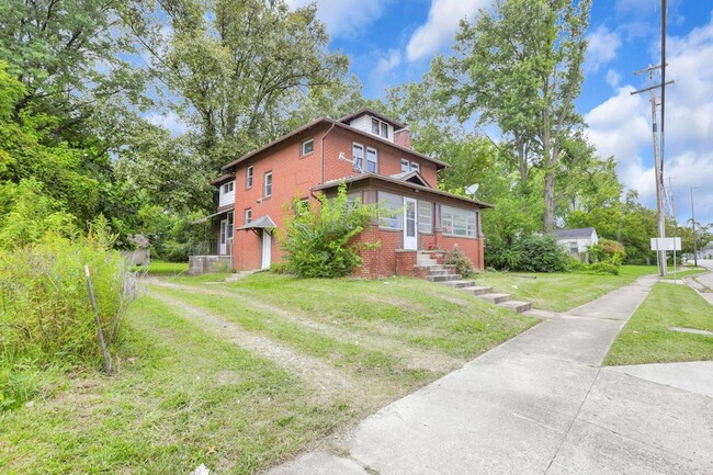 Photo - 2365 Stelzer Rd