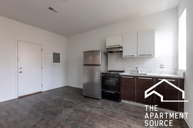 Photo - 5054 N Winthrop Ave Unit 201