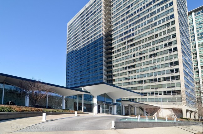 Entrada - 3550 N Lake Shore Dr Unidad 2723