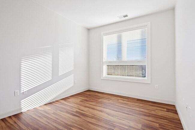 555 Roger Williams Ave