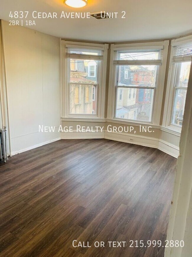 Photo - Spacious 2 bedroom, 1 bathroom apartment l... Unit 2