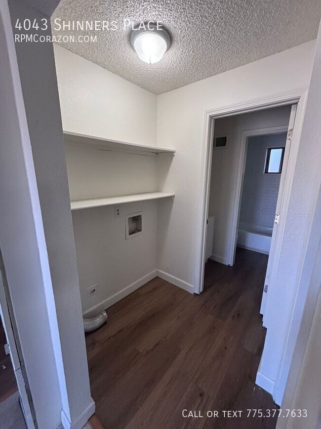 Photo - 4043 Shinners Pl